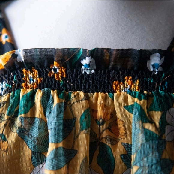 Women's Floral Print Flowy Tiered Tank Top - Picture 4 of 8